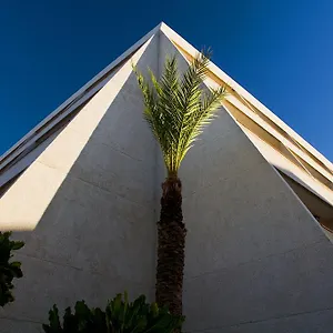 3* Hotell Piramides